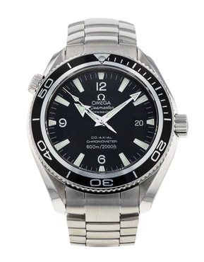 Parcourez notre sélection de montres automatiques de marques prestigieuses telles que Blancpain, Bell & Ross, Breitling et Rolex.